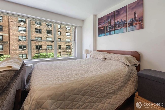 Building Photo - 230 East 79th Street