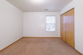 Building Photo - 520-522 Lamont Dr