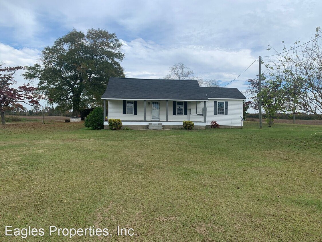 3 br, 1.5 bath House 1012 Old Mill Road House Rental in