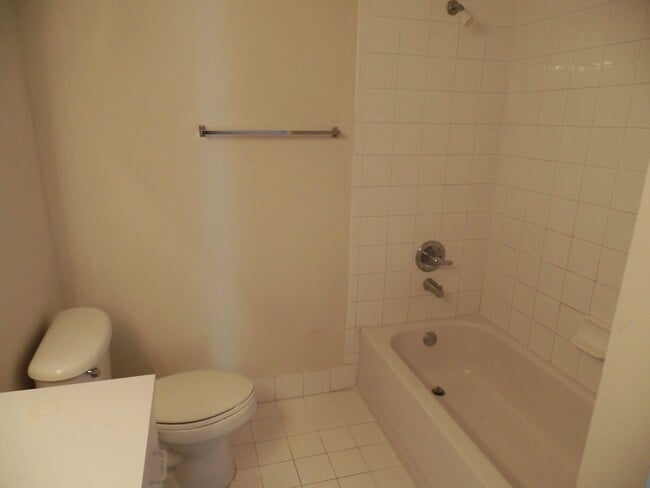 Foto del edificio - 3844 Lyons Rd