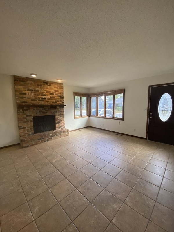 Foto del edificio - 319 Opal Cir