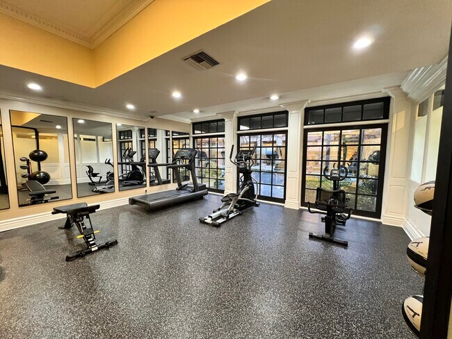 Foto del edificio - 435 N Oakhurst Dr