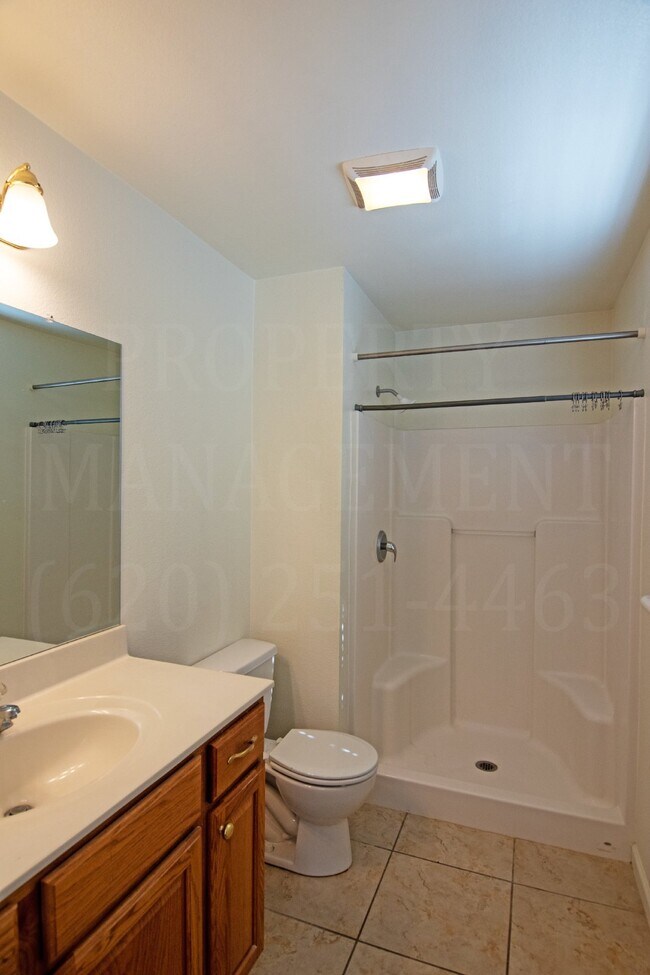 Foto del edificio - 2 Bedroom, 2 bath rental in South Coffeyvi...