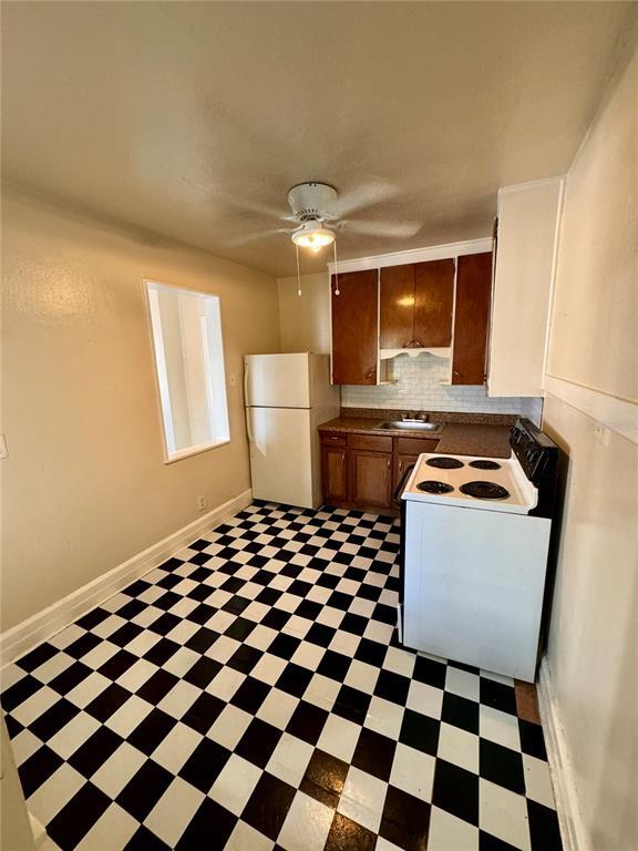 Building Photo - 610 1/2 14th St N