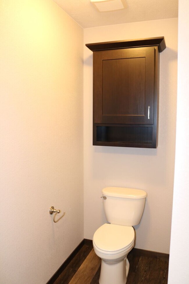 Foto del edificio - Must-See Townhome Built in 2019!