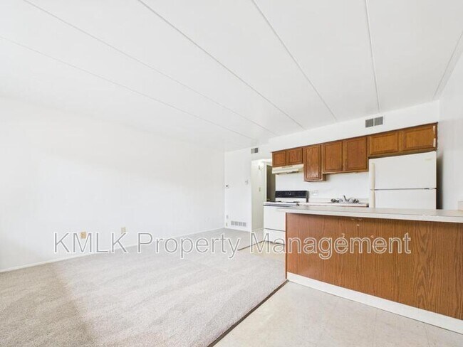 Foto del edificio - 658 Sherman St