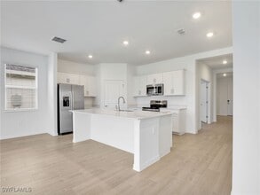 Building Photo - 2374 Avocado Ln