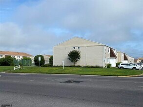 Building Photo - 4901 Harbor Beach Blvd