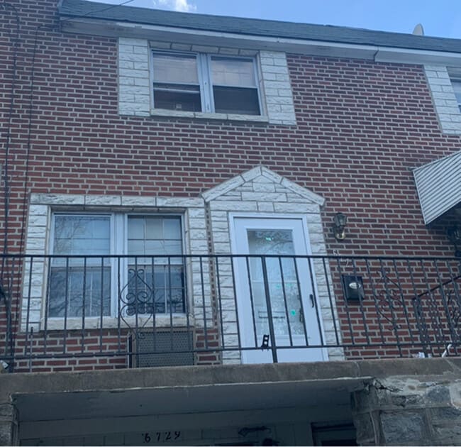 Foto del edificio - 6729 Short Ln