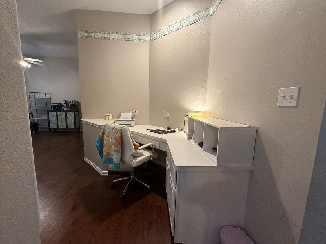 Building Photo - 11719 Gray Forest Trail