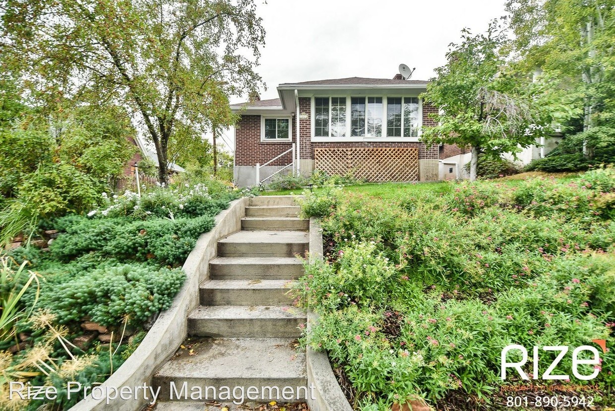 Primary Photo - 3 br, 3 bath House - 1321 E Kensington Ave