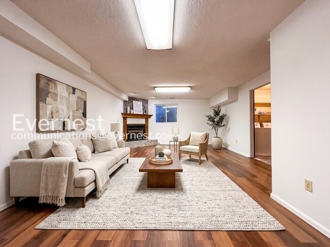Building Photo - 5042 E 112th Pl
