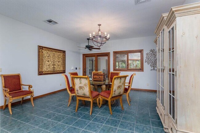Building Photo - 8995 S Indian River Dr