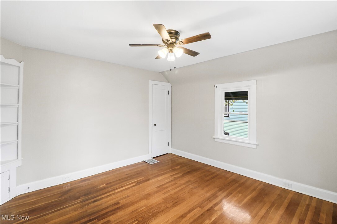 Foto principal - 1488 S Taylor Rd
