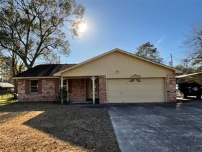 Building Photo - 2006 Chester St