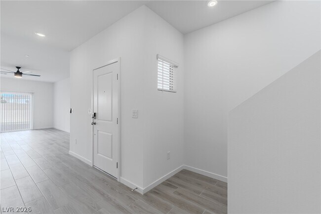 Foto del edificio - 9952 Oliver Hls Ave