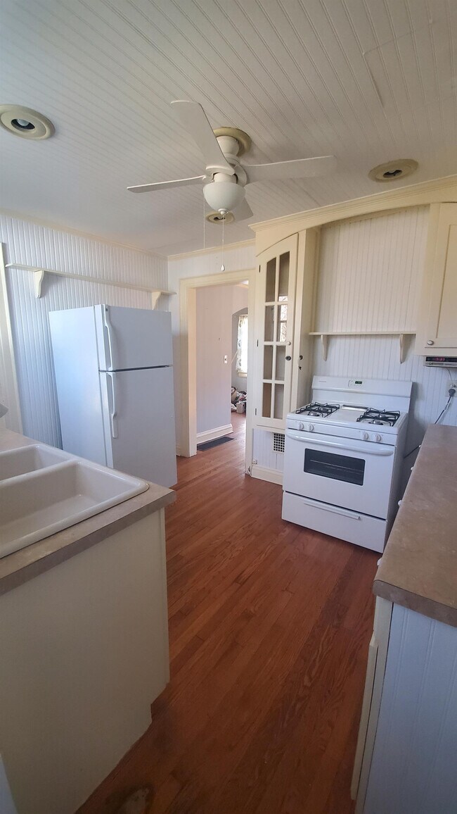 2920 Noyes Ave, Charleston, WV 25304 House Rental in Charleston, WV