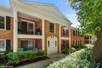 Building Photo - 520 Shorely Dr