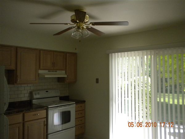 Building Photo - 1261 Chaffee Ct