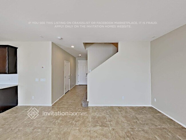 Foto del edificio - 3331 E Russell St