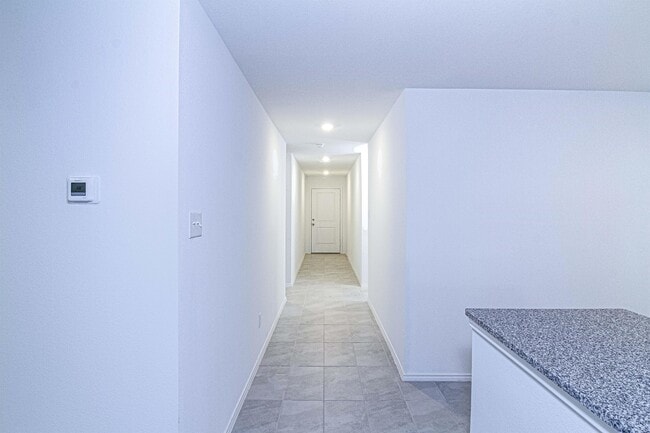 Foto del edificio - 404 Dewberry Dr