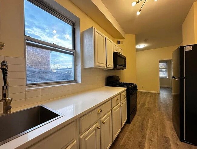 Foto del edificio - 214 64th St