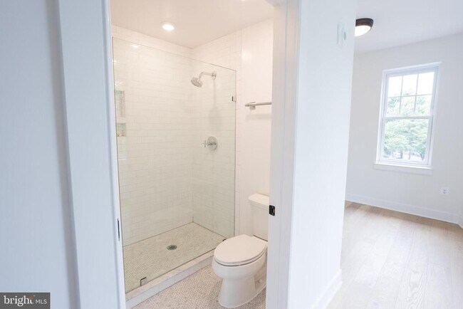 Foto del edificio - 2869 28th St NW