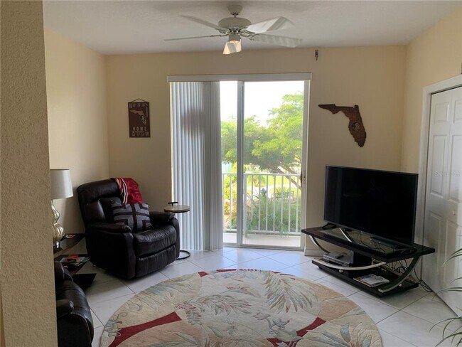 Foto del edificio - 200 Harbor Walk Dr