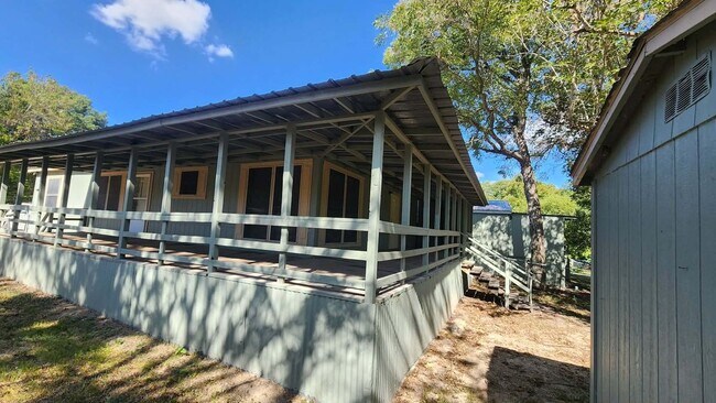 Foto del edificio - 572 Canal Ln