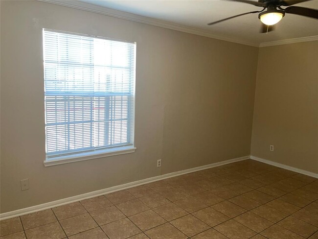 Building Photo - 4711 Palisade Dr
