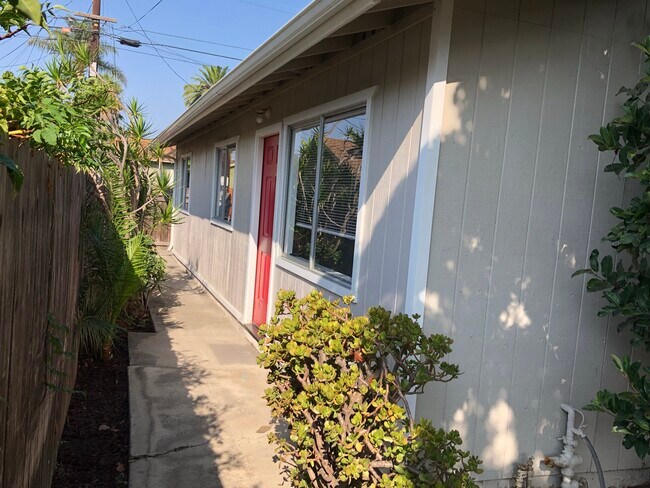 Foto del edificio - 4852 Mansfield St