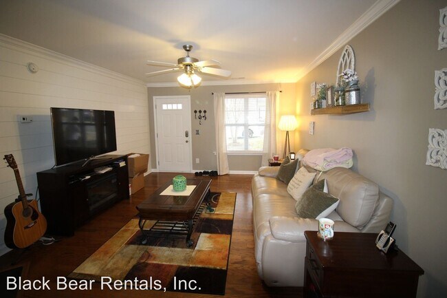 Foto del edificio - 3 br, 2.5 bath House - 45 Amersham Lane