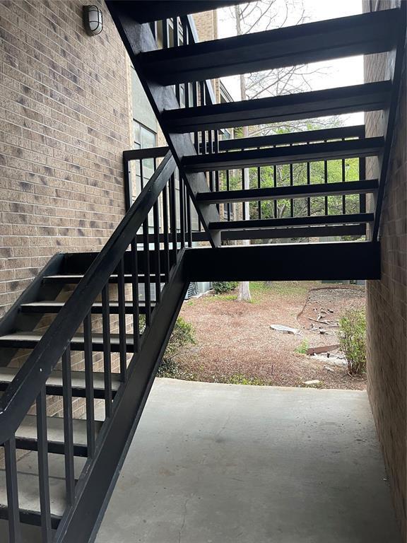 Foto del edificio - 8888 Tallwood Dr
