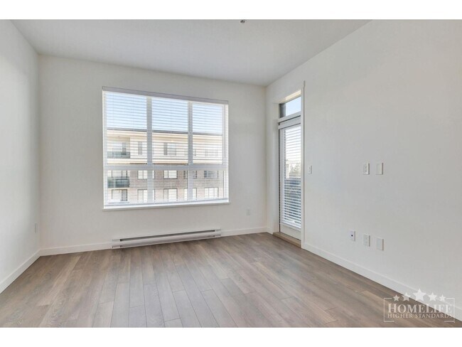 Photo du bâtiment - 8509-8158 158 St