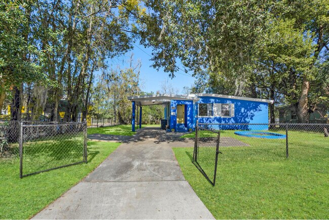 Foto del edificio - 2625 Larkspur Ave