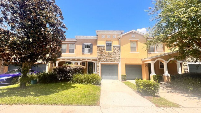 Foto del edificio - Charming 3-Bedroom Townhome in Oviedo – La...