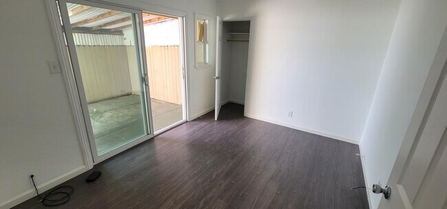 Foto del edificio - 212 12th Ave