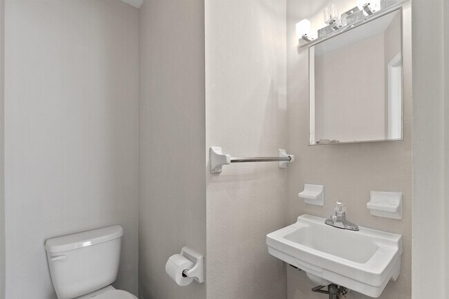 Foto del edificio - 2325 W Pensacola St