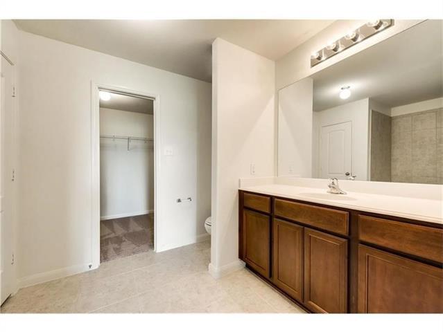 Building Photo - 9165 Lone Cypress Dr