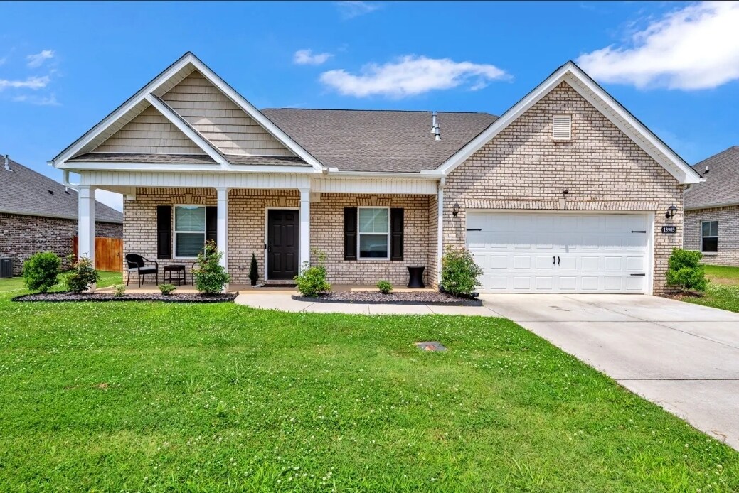 Foto principal - 13905 Hickory Brook Rd