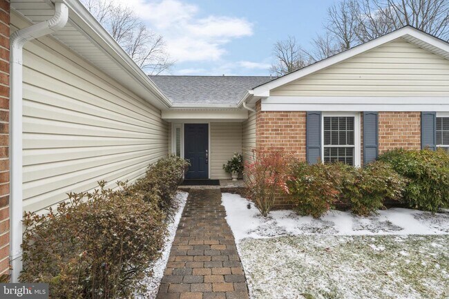 Building Photo - 835 Boatswain Way