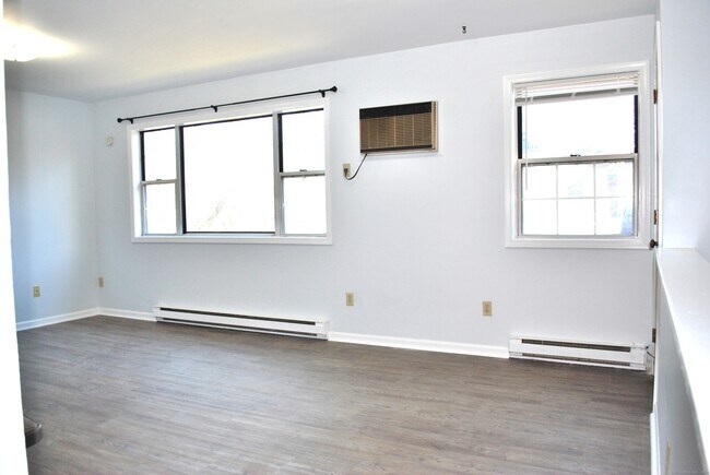 Building Photo - 112 Rock Spring Rd
