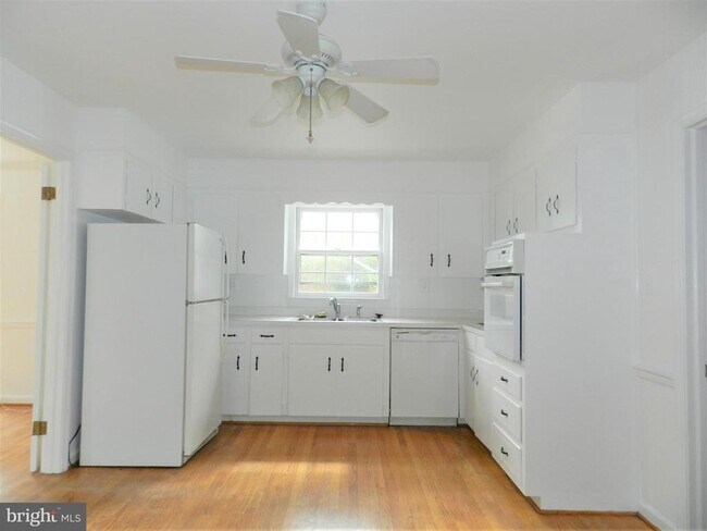 Building Photo - 108 Wilderness Ln