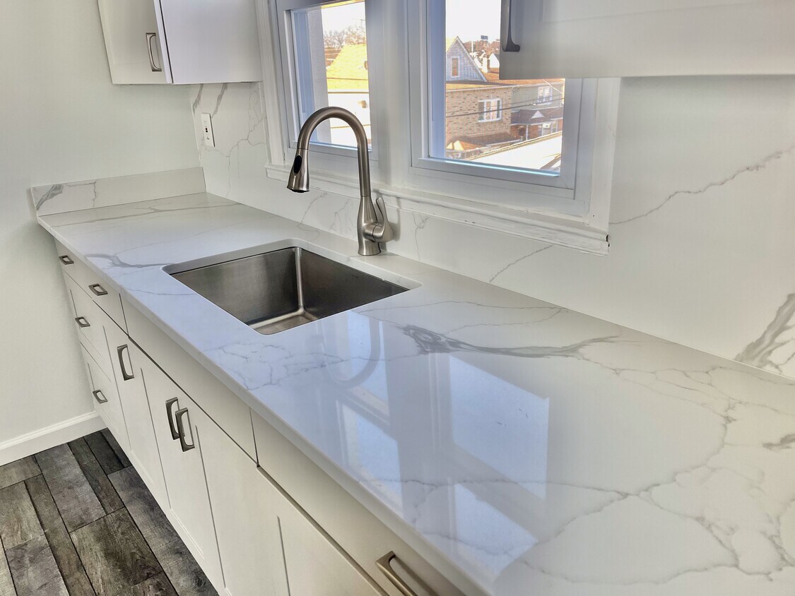 Foto principal - 269 Hayward Pl