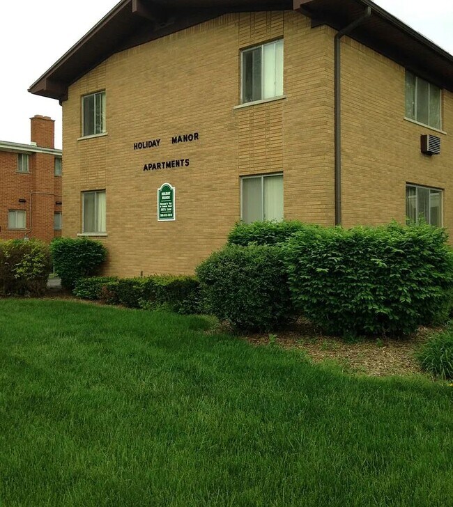 Building Photo - 29189 Lorraine Ave