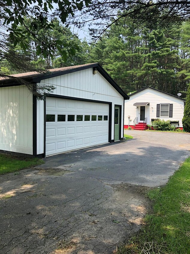Primary Photo - 329 Fairview St