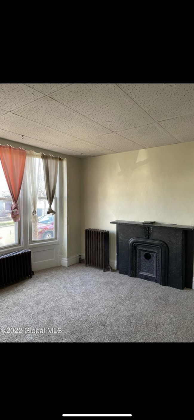 Building Photo - 1625 6th Ave