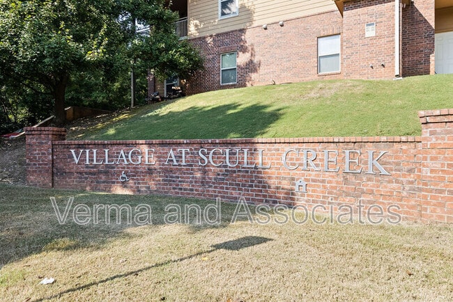 Building Photo - 2619 N Quality Ln