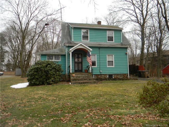 Building Photo - 131 Turn of River Rd