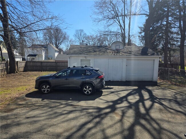 Foto del edificio - 715 W Water St